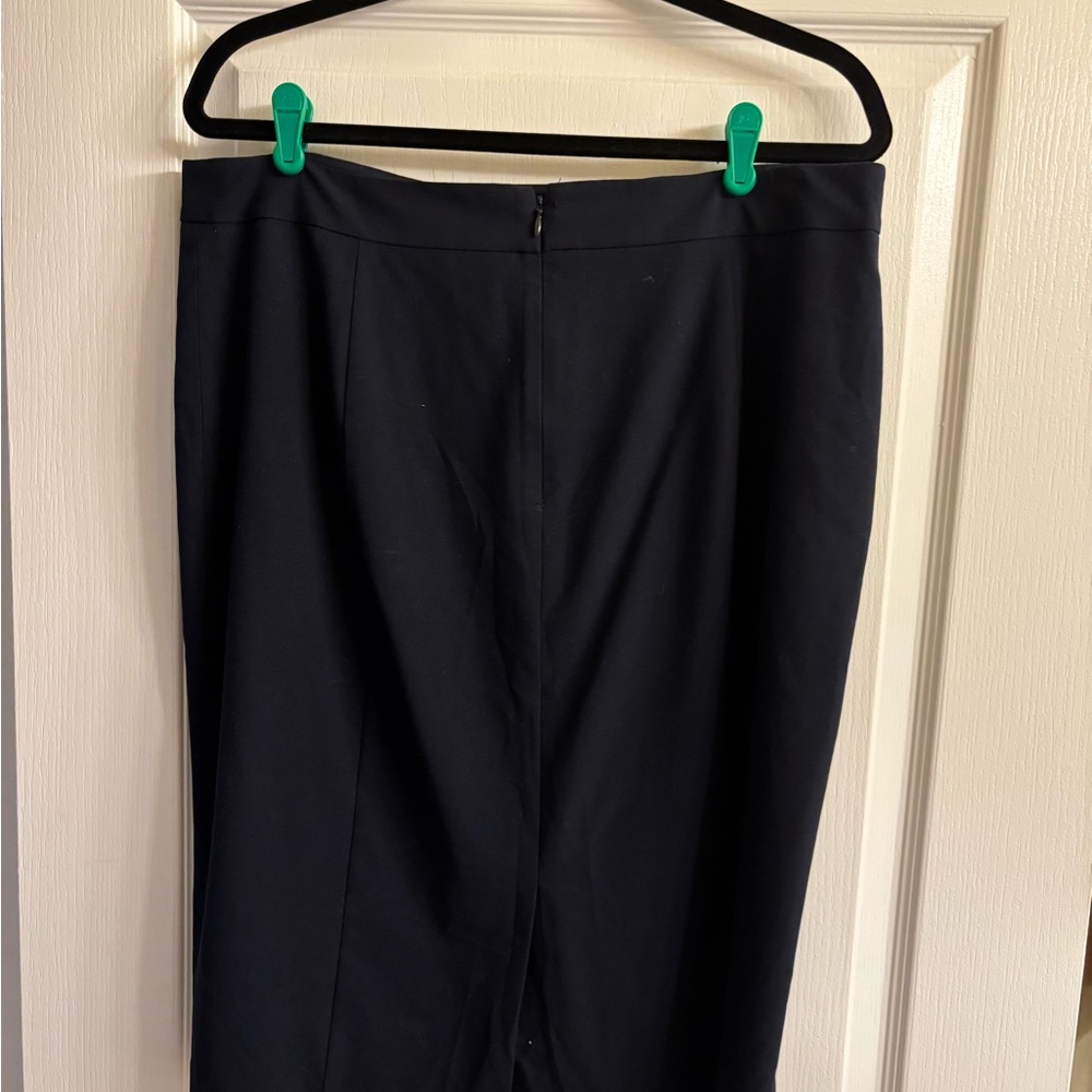 Ann Taylor Black Pencil Skirt Knee-Length Workwear
